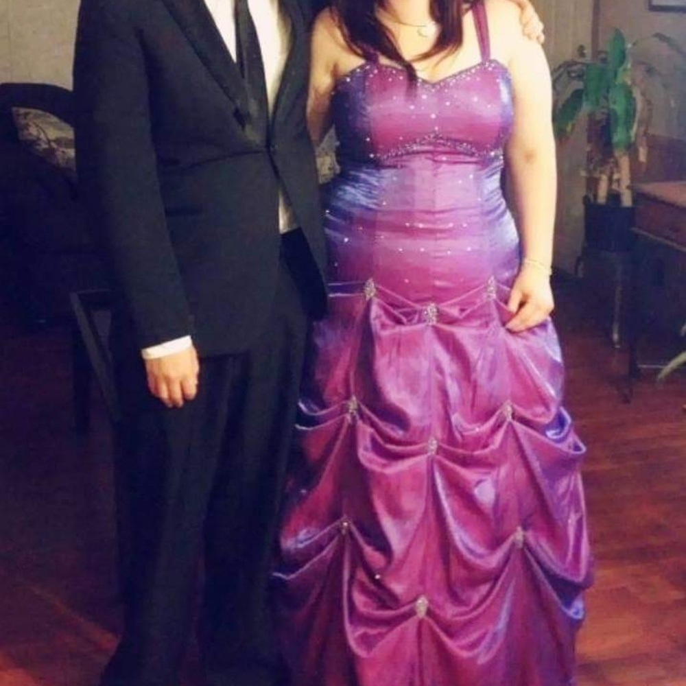 *Pre-Loved* Purple Iridescent Prom Gown